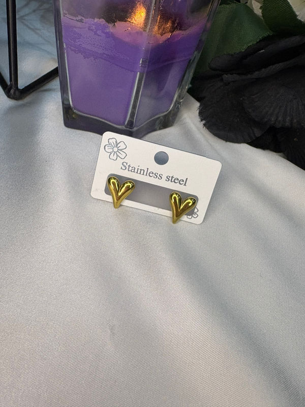 Heart Studs – Gold Edition