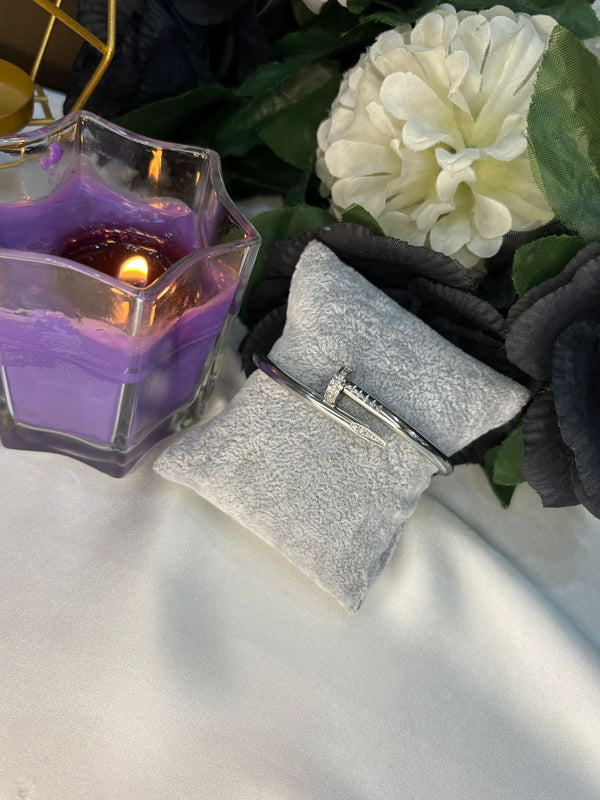 Cartier-Inspired Nail Hand Cuff – Silver Edition